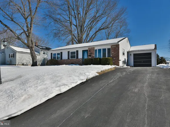 279 Gibson Ave, Warminster, PA 18974