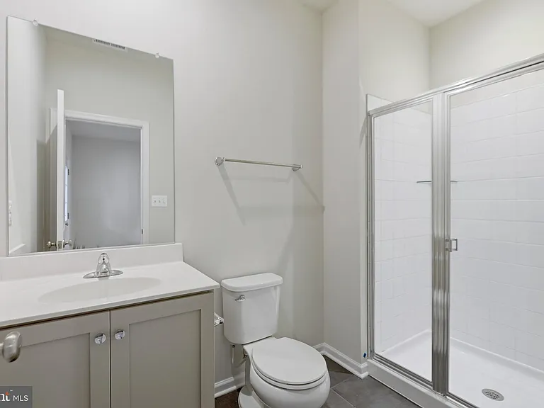 241 Monteith Dr — Photo 5