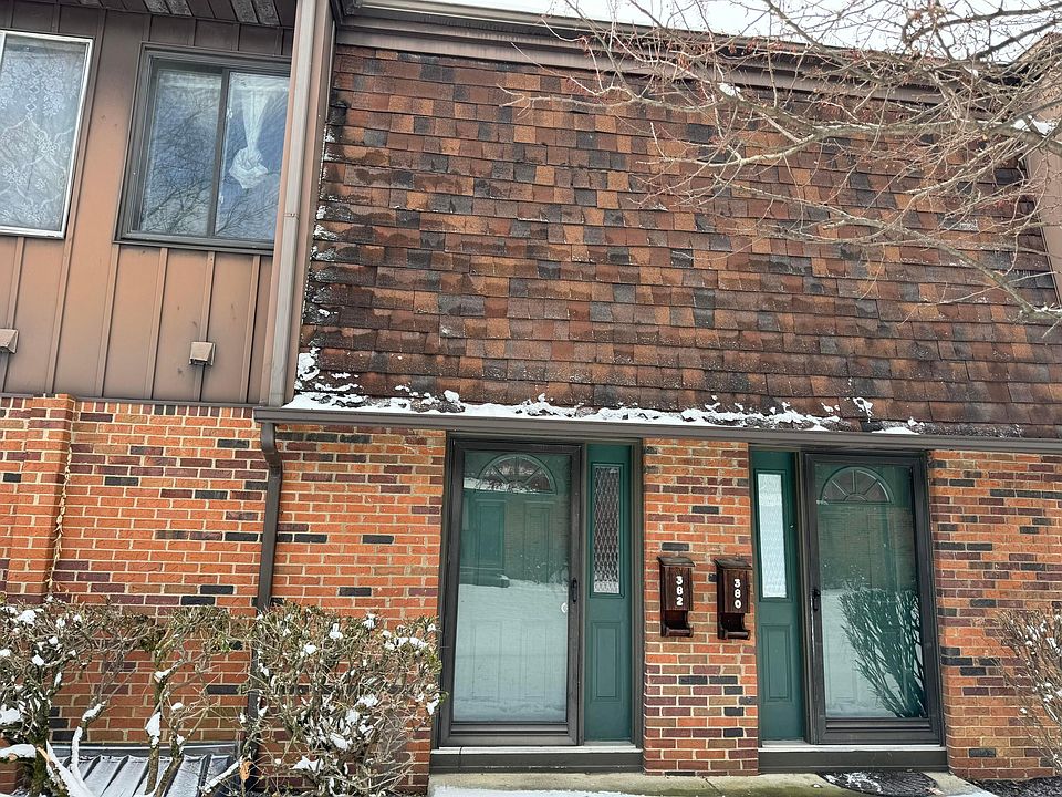2nd image of 382 Shell Ct W