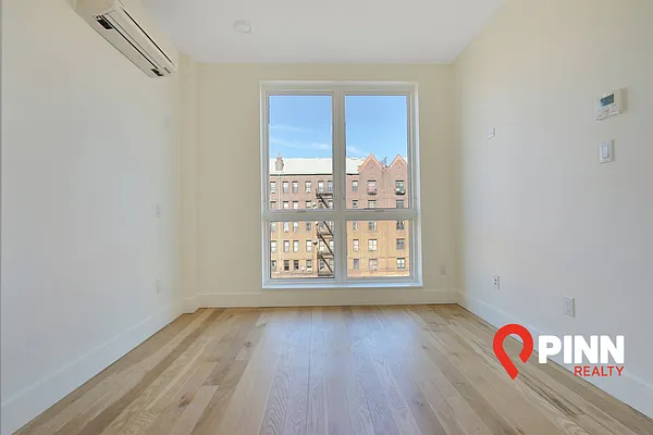 Rented by Pinn Realty | media 8