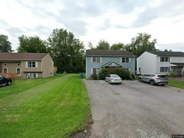 441 Woodlawn Ave, Chesterton, IN 46304