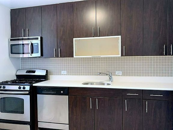 4th image of 108 E 96th St APT 2D