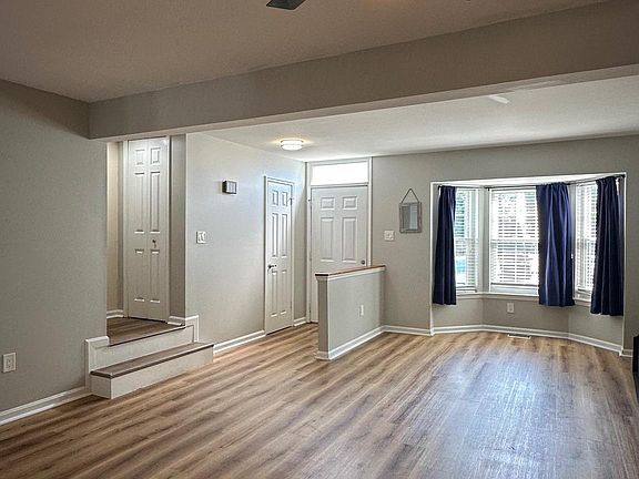 3rd image of 751 Orley Pl