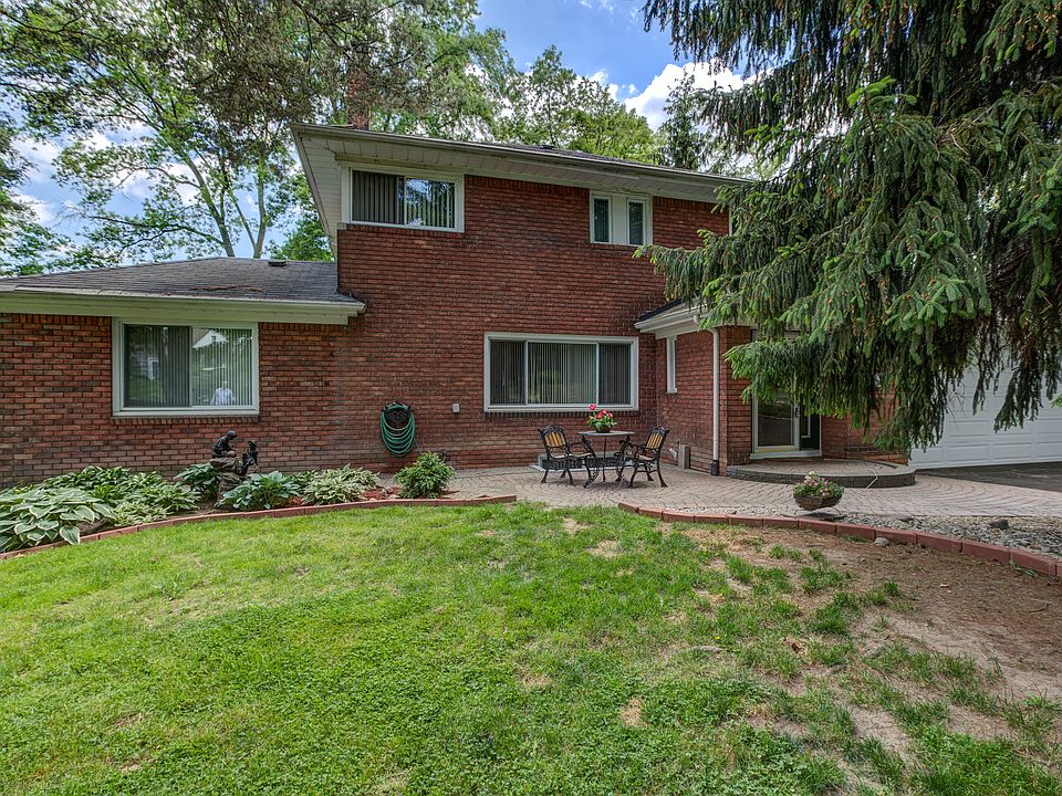 1st image of 2949 Old Orchard Dr