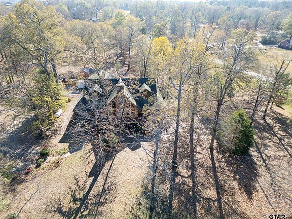 3rd image of 235 Widgeon Rd