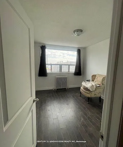 1516 Eglinton Ave W #1 — Photo 3