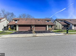 1121 Roosevelt Ct, Hanover, PA 17331