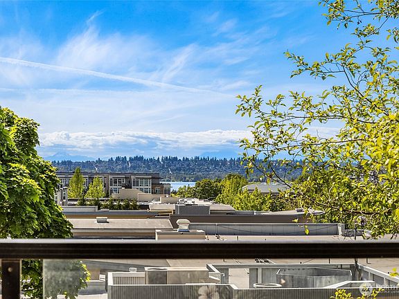 2nd image of 410 2nd Avenue S #111