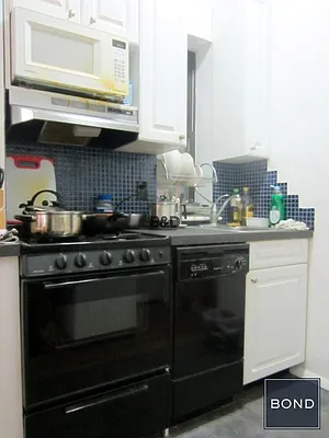 Rented by Bond New York | media 7