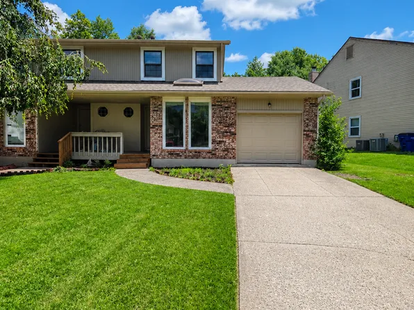 316 NE Cedar Ct, Blue Springs, MO 64014
