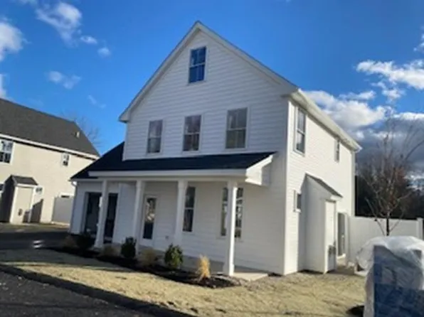 10 Copper Drive, Dover, NH 03820