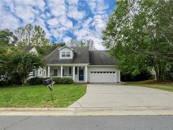 2nd image of 640 Woodbriar Ct