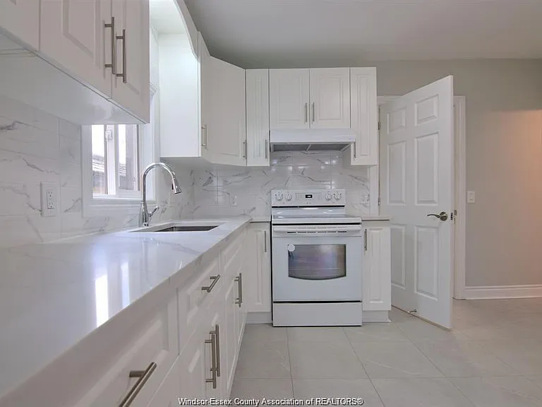 1076 Janette Ave #MAIN — Photo 5