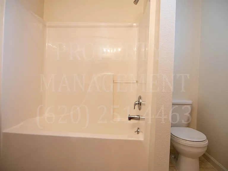 813 Shawnee St — Photo 30