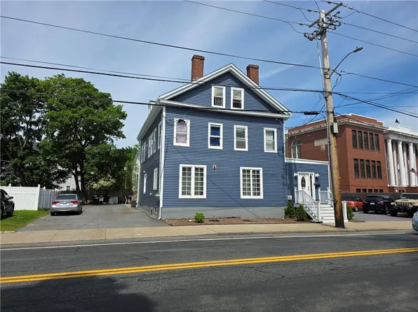 1612-1614 Lonsdale Ave, Lincoln, RI 02865