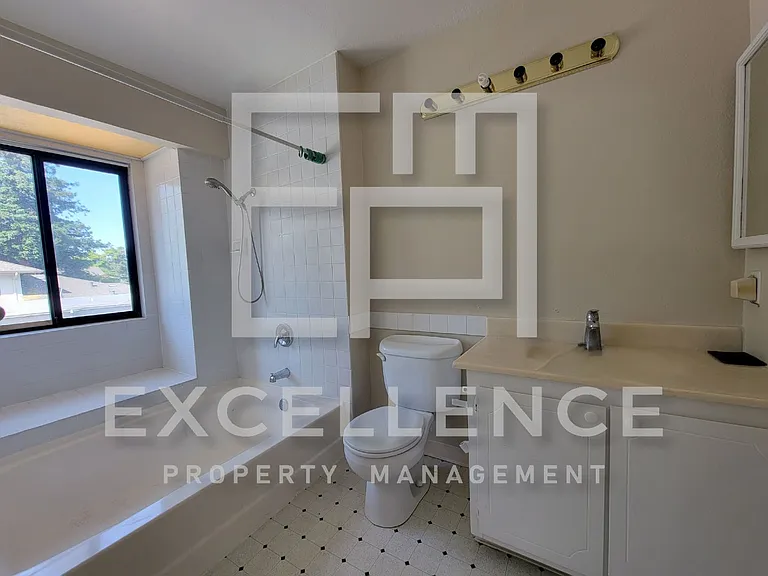 1143 Cooper River Dr — Photo 8
