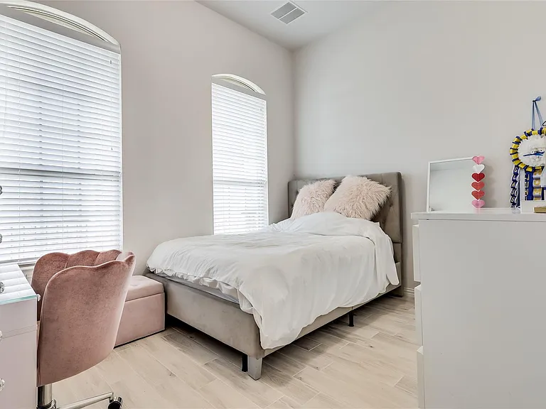 7705 Pace Ravine Dr — Photo 14