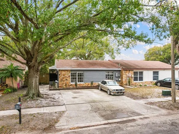 13319 Laraway Dr, Riverview, FL 33579