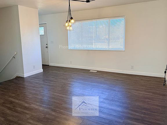 3rd image of 1319 N Murray Blvd