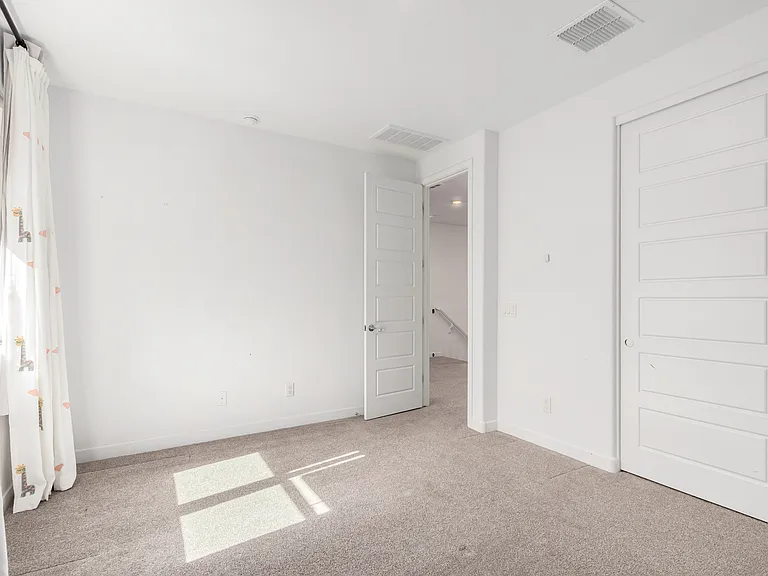 1131 E Marlin Dr — Photo 28