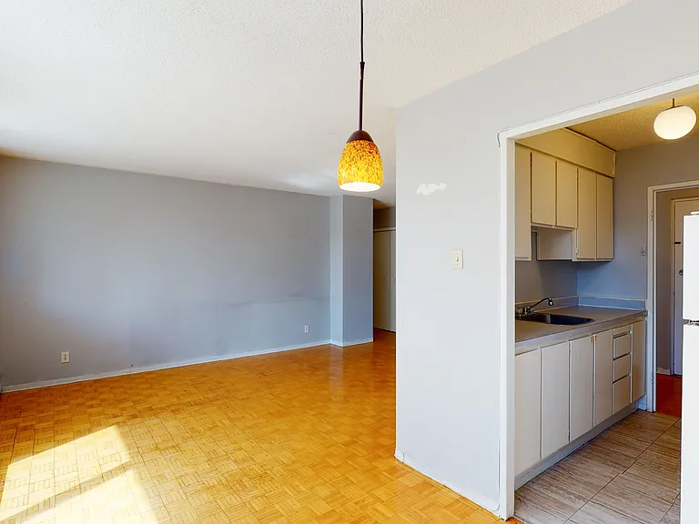 230 Gloucester St — Photo 14