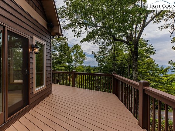 4th image of 538 Pinnacle Drive