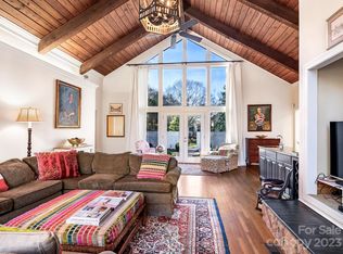 2739 Beverwyck Rd, Charlotte, NC 28211