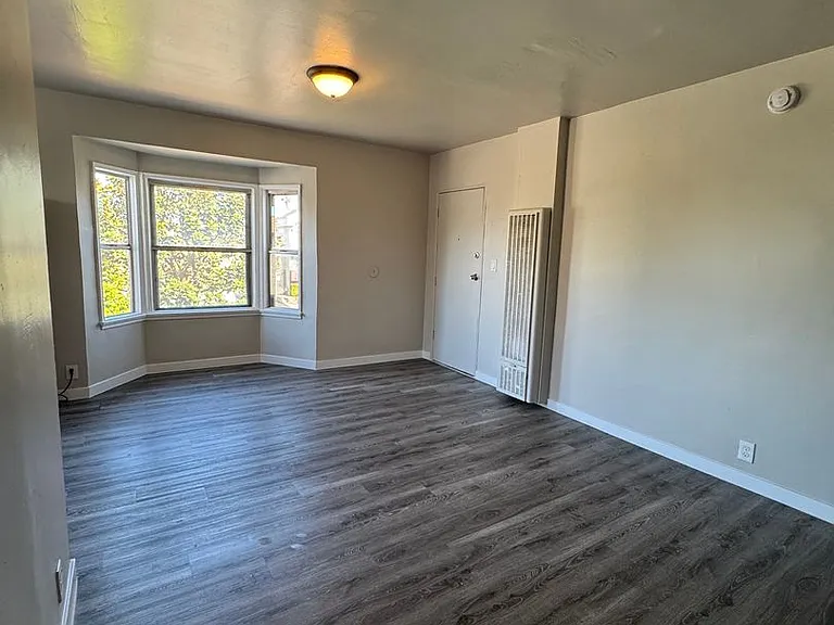 1338-1346 Crenshaw Blvd — Photo 3