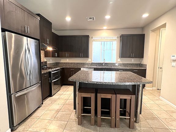 5th image of 531 Aspen Pl