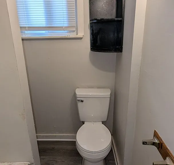 653 Sumner St — Photo 18