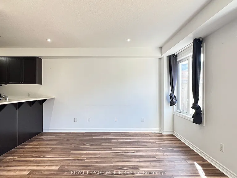 46 Renfrew St — Photo 10