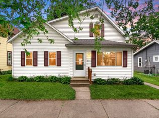 221 Caledonia St, La Crosse, WI 54603