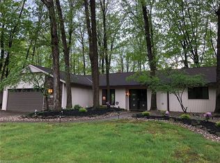 12228 Moss Point Rd, Strongsville, OH 44136