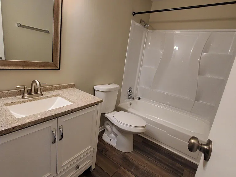 Main Bathroom upstairs