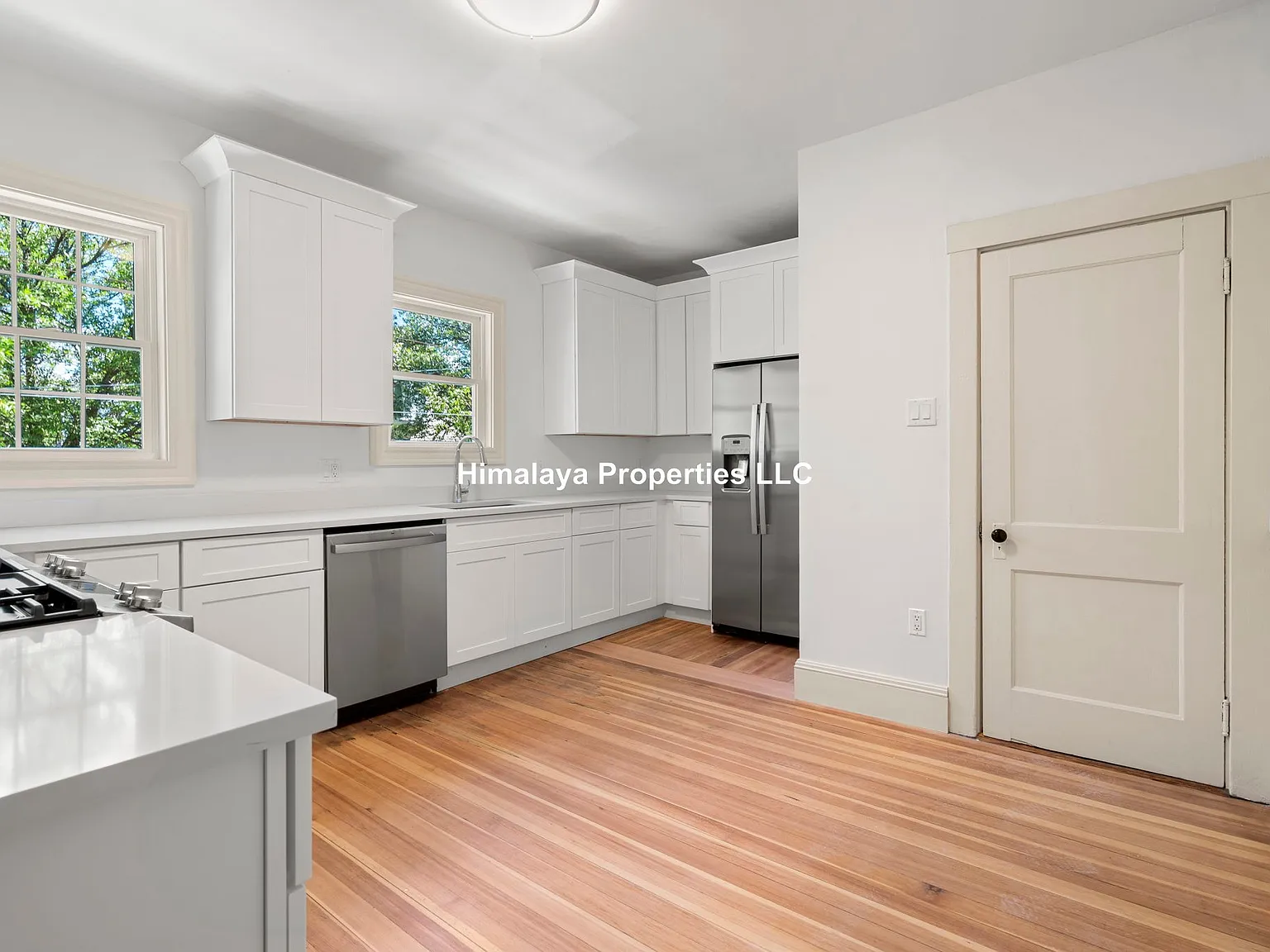 5 bed, $7,500 — Photo 2