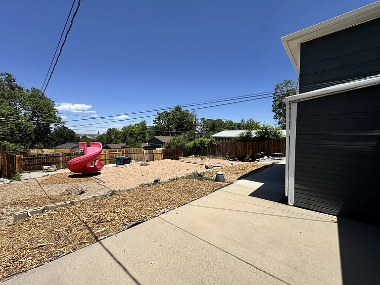 2745 W Archer Pl — Photo 28