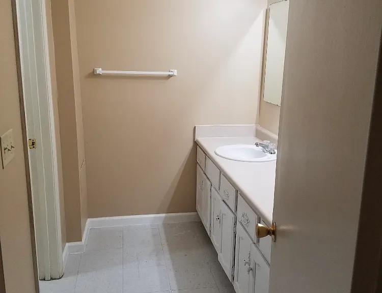 304 McDowell St — Photo 12