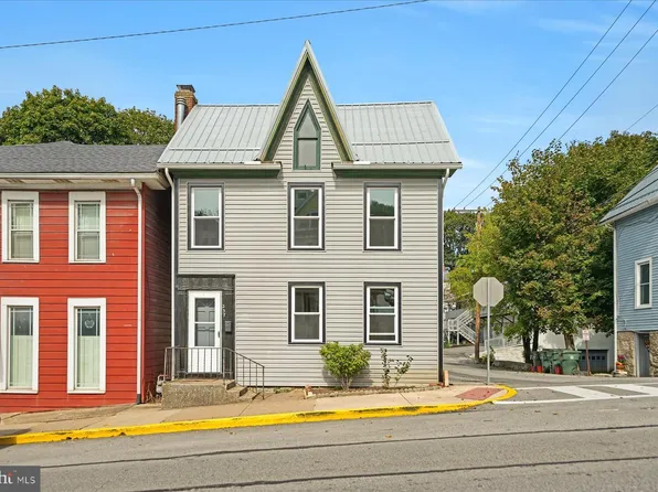 237 E Bishop St, Bellefonte, PA 16823