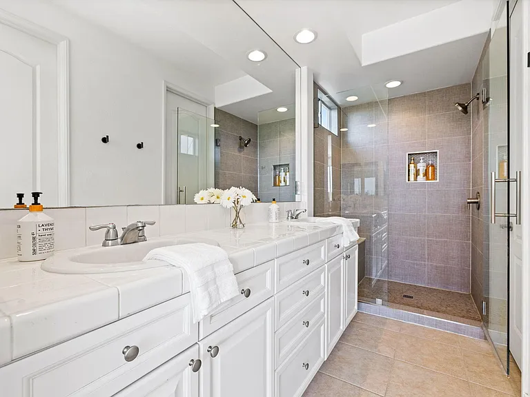 48584 Anastacia Ct — Photo 15