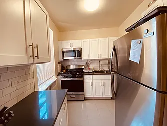 Rented by Silverstein Collection LLC 
