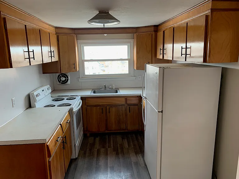 22 Park Pl #9R — Photo 5