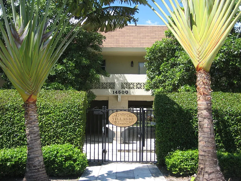 14500 SW 88th Ave #223 — Photo 1