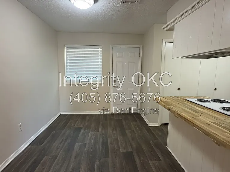 2614 Elwood Dr — Photo 17