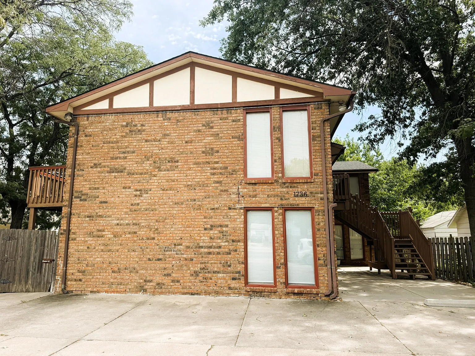 2 bed, 800 sqft, $750 — Photo 2