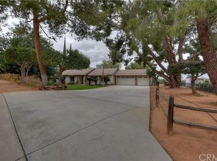 9319 Equestrian Dr, Riverside, CA 92503