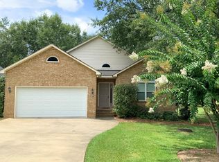 39 Lake Arbu Dr, Manning, SC 29102