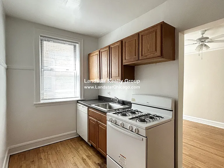 1806 W Farwell Ave #3B — Photo 9