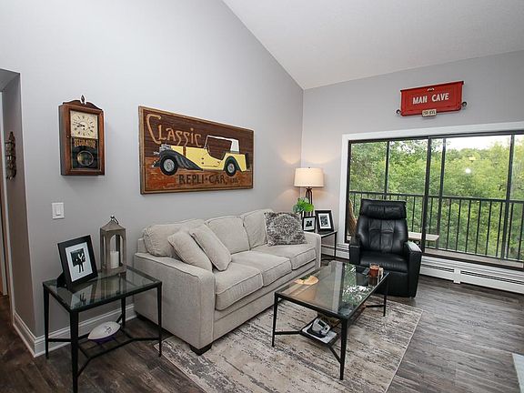 3rd image of 5140 102nd St W #305