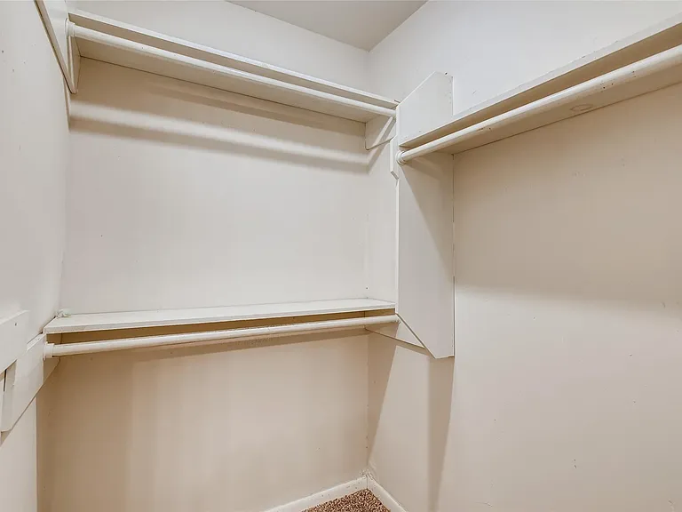 946 Mesa Terrace Dr — Photo 20