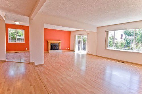 4th image of 6074 Pietz Ct